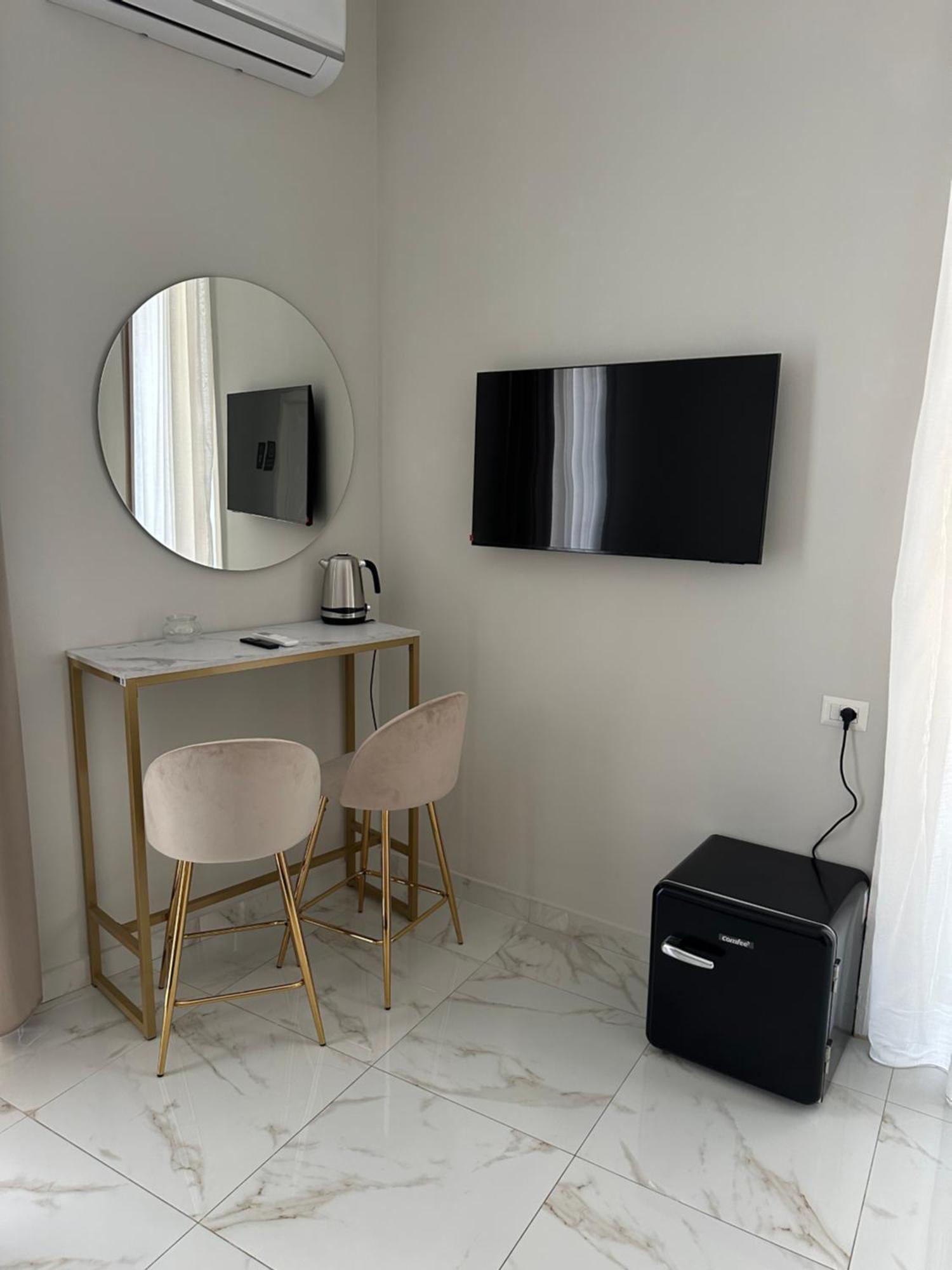 Vener Luxury * Napels