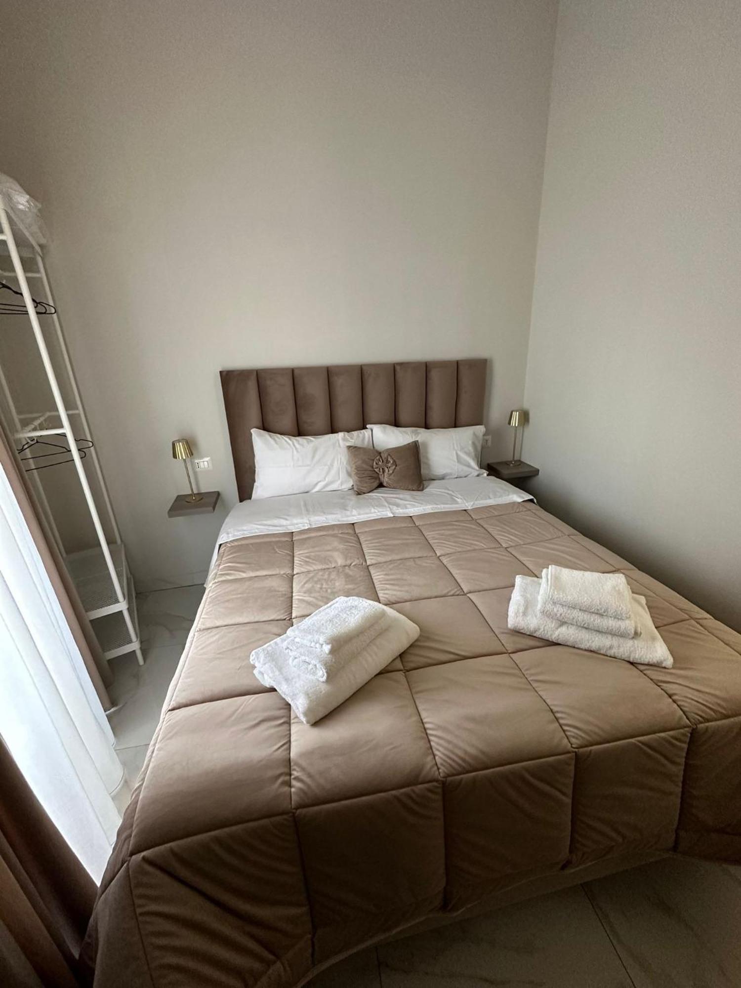Vener Luxury Bed & Breakfast Napels