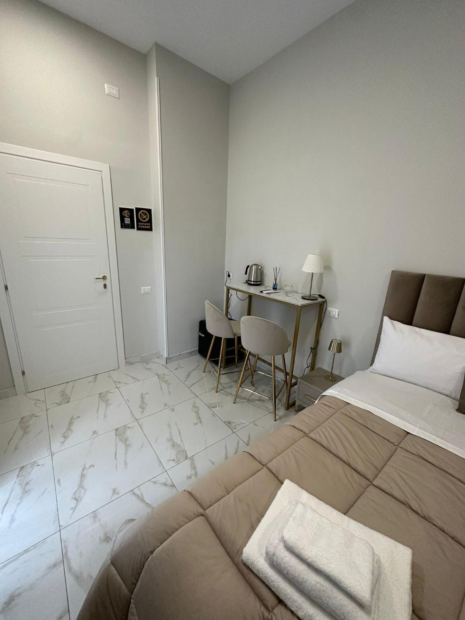 Vener Luxury Bed & Breakfast Napels